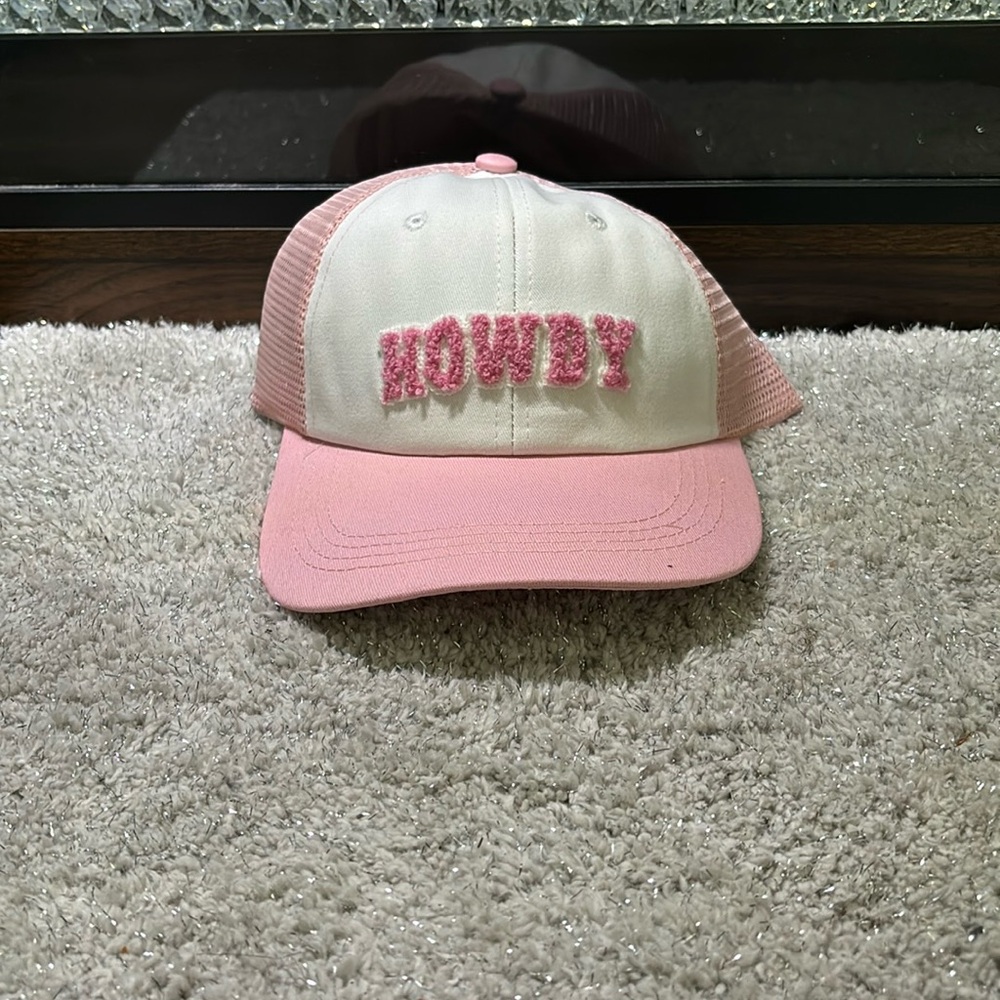 Cowgirl HOWDY bill mesh hat!